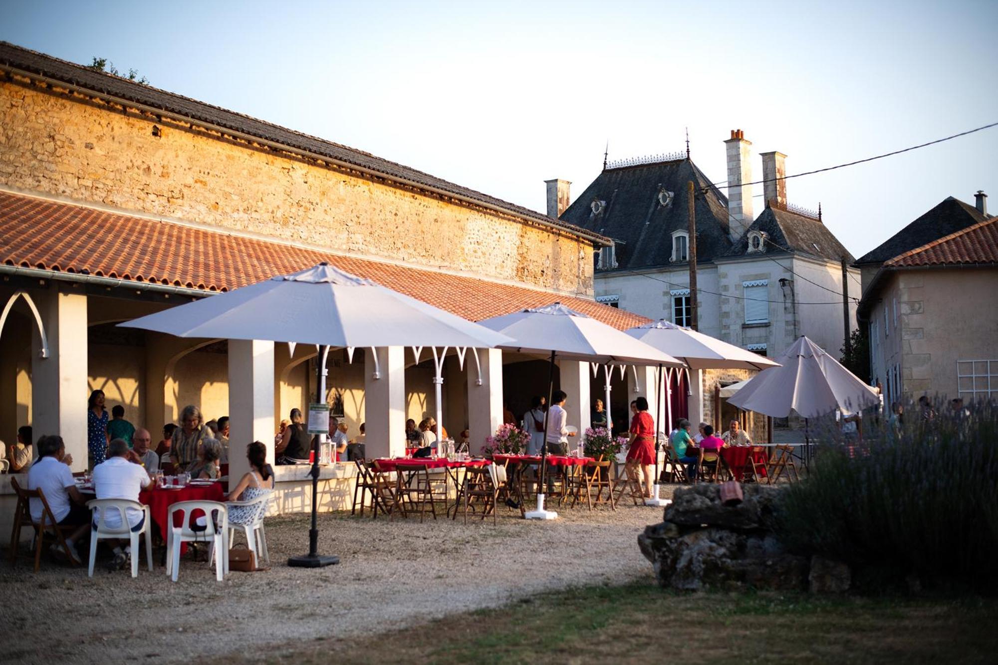 Domaine De La Briouse Panzió Sanxay Kültér fotó