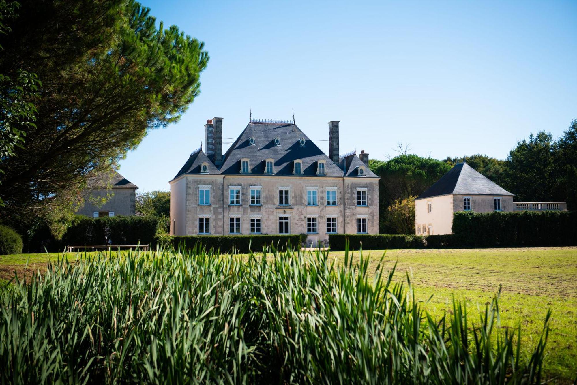 Domaine De La Briouse Panzió Sanxay Kültér fotó